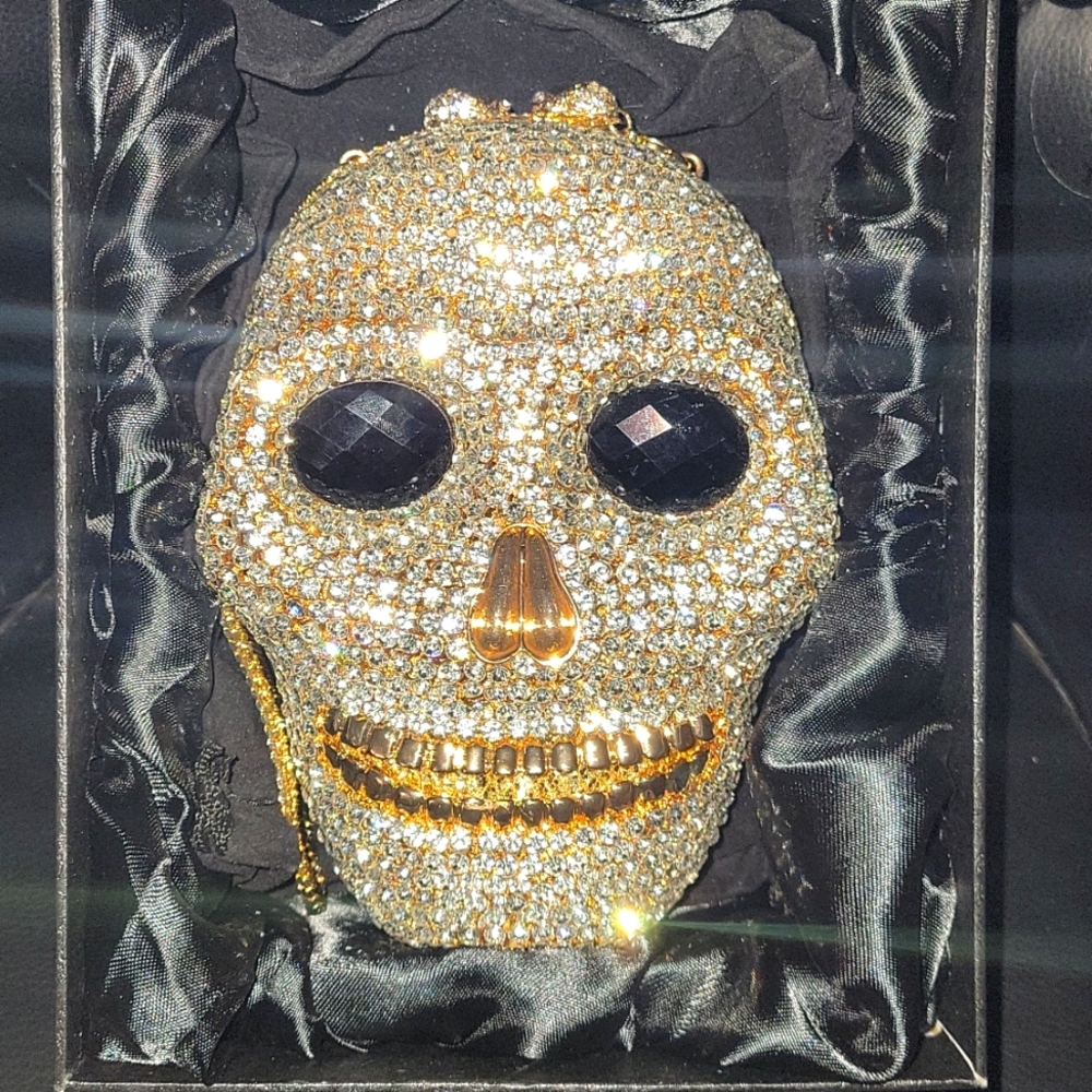 Sparkly Skull Clutch